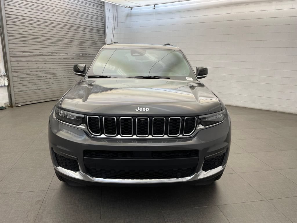 New 2025 Jeep Grand Cherokee L Limited w/ Luxury Tech Group II RWD image 5