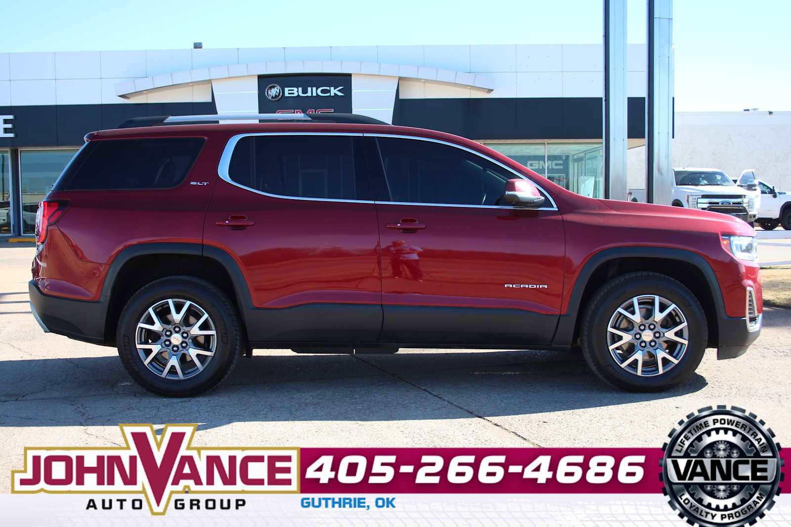 Used 2020 GMC Acadia SLT w/ Driver Alert Package II image 13