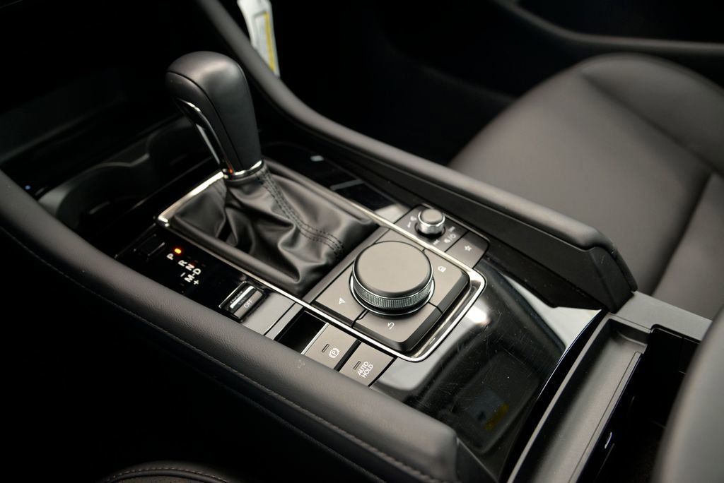 Certified 2025 MAZDA MAZDA3 2.5 Turbo Sedan w/Premium Plus image 25