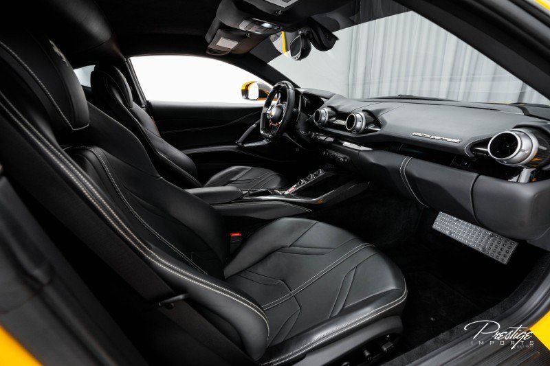 Used 2018 Ferrari 812 Superfast image 50