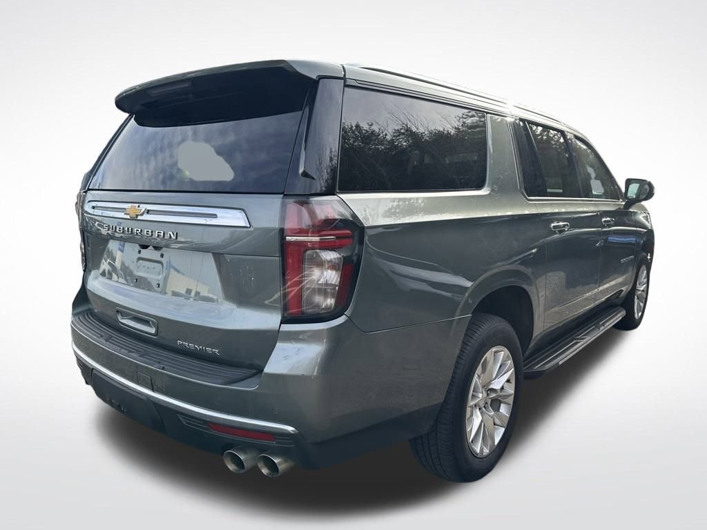 Used 2023 Chevrolet Suburban Premier image 14