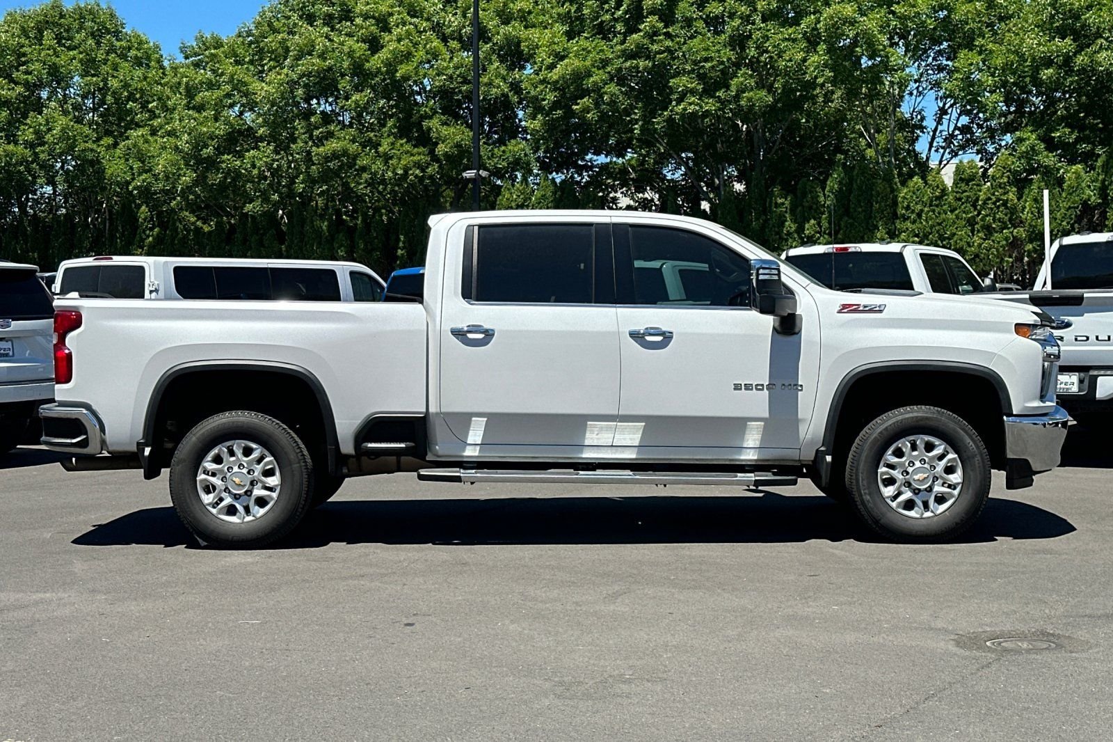 Used 2022 Chevrolet Silverado 3500 LTZ w/ LTZ Plus Package AWD/4WD image 3