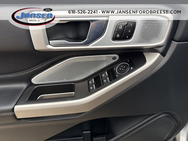 Used 2023 Ford Explorer Limited w/ Limited Technology Package image 9