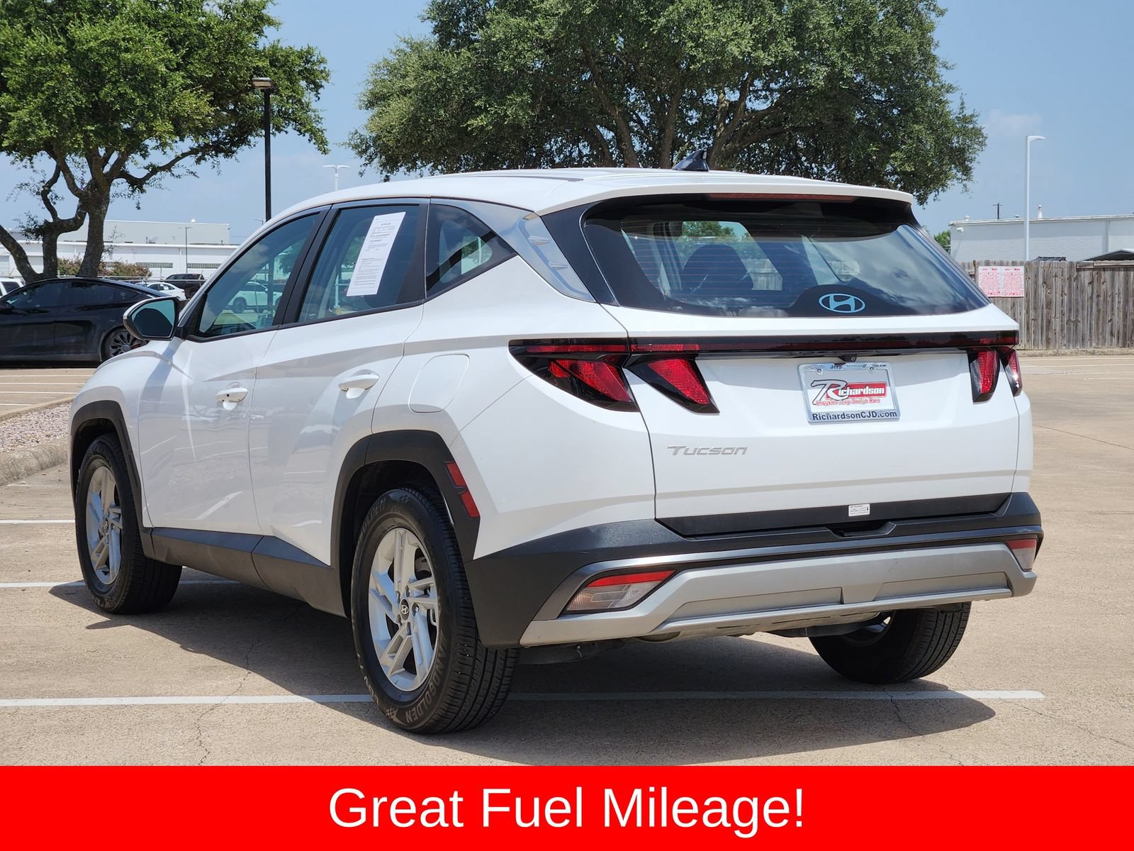 Used 2025 Hyundai Tucson SE FWD image 4