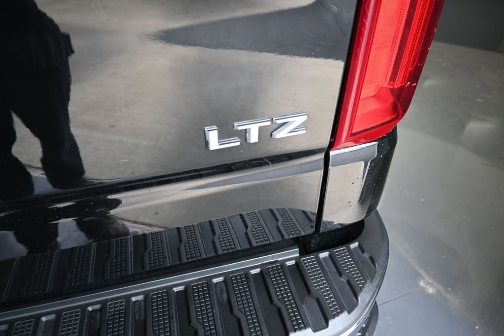 Used 2023 Chevrolet Camaro LT RWD image 20