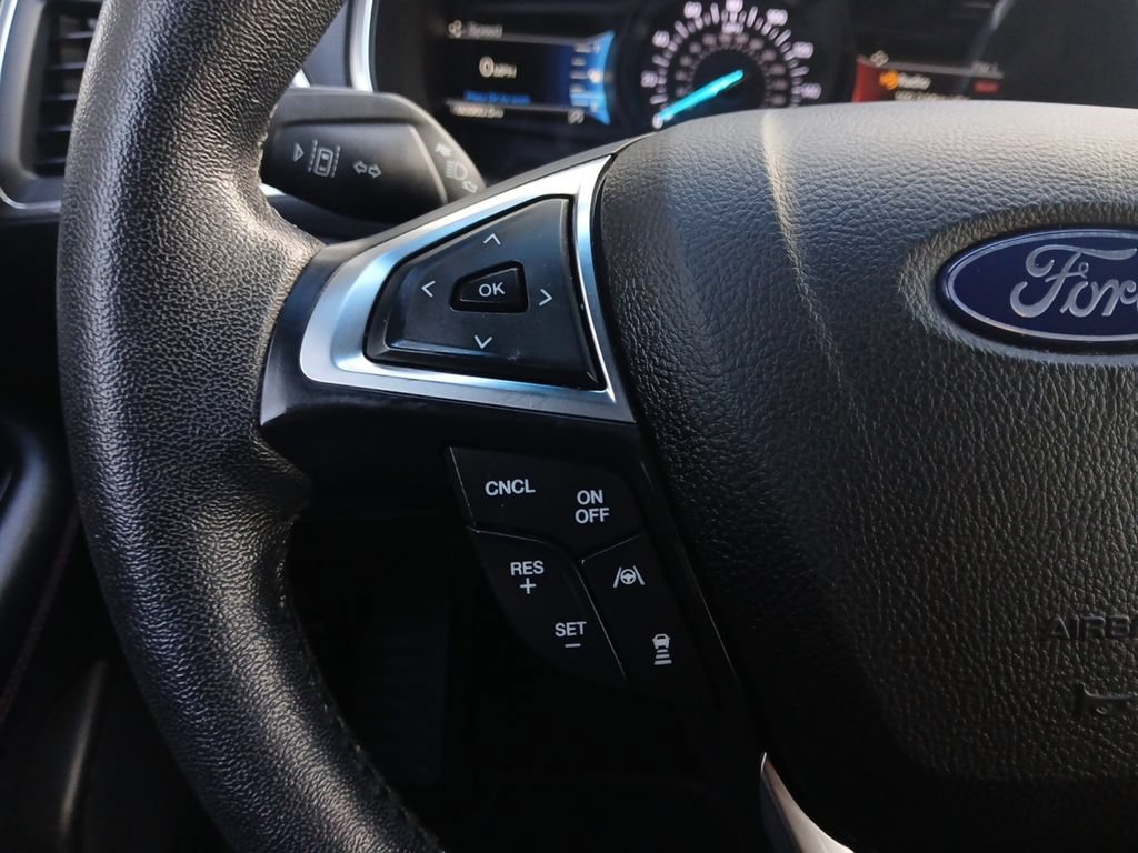 Used 2020 Ford Edge Titanium w/ Equipment Group 301A FWD image 11