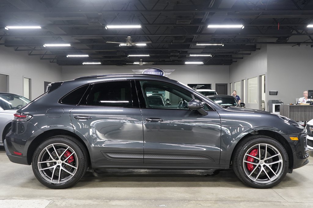 Used 2023 Porsche Macan S AWD/4WD image 6