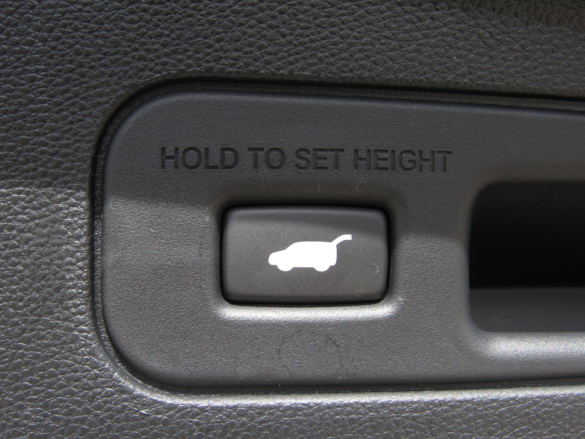 Certified 2025 Acura MDX SH-AWD image 14