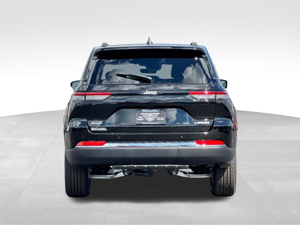 New 2026 Jeep Grand Cherokee Laredo X AWD/4WD image 6