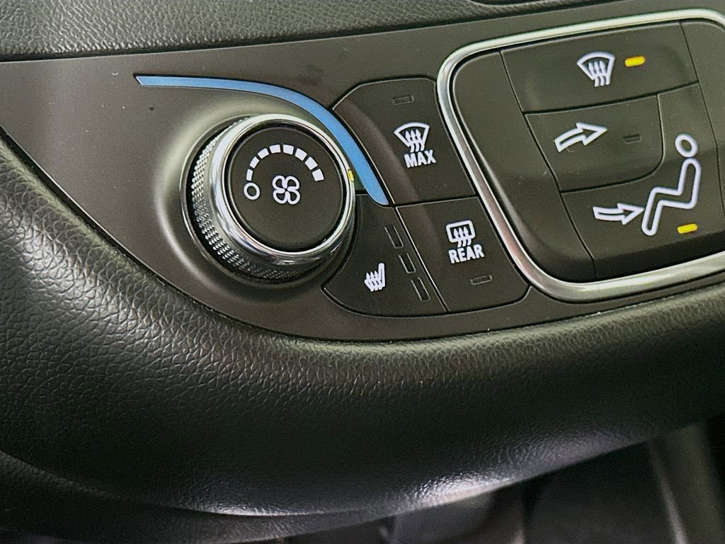 Used 2016 Chevrolet Malibu LT w/ Leather Package image 27