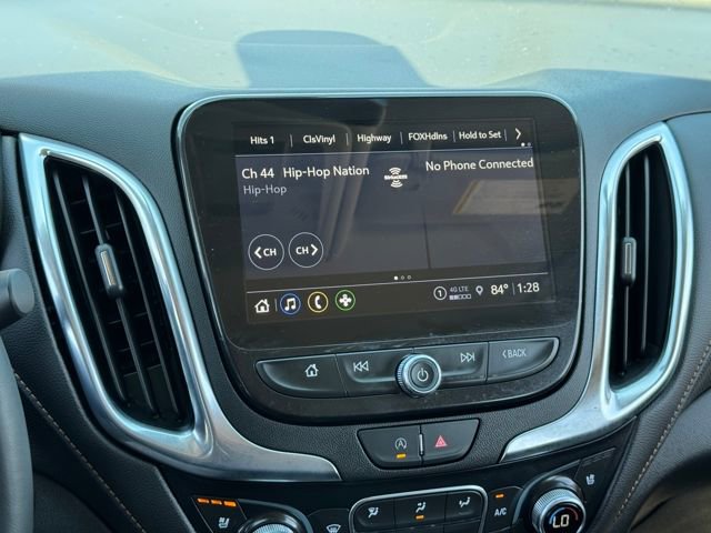 Used 2023 Chevrolet Equinox Premier image 9