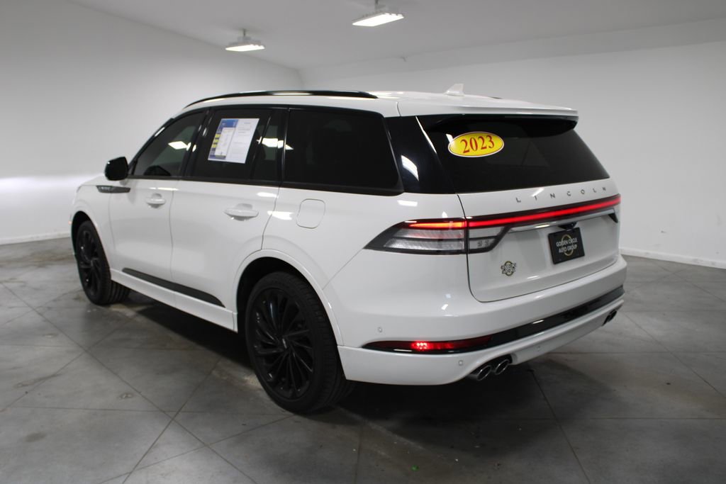 Used 2023 Lincoln Aviator Reserve w/ Jet Appearance Package AWD/4WD image 7