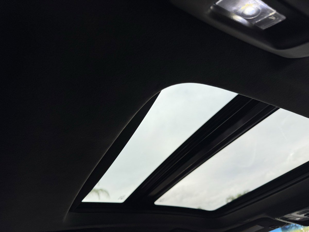 Used 2019 Cadillac CTS V w/ Carbon Fiber Package RWD image 25