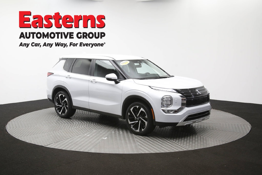 Used 2024 Mitsubishi Outlander SE AWD/4WD image 51