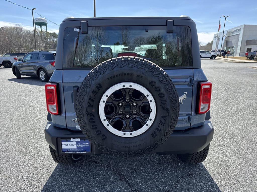 New 2025 Ford Bronco Base image 6