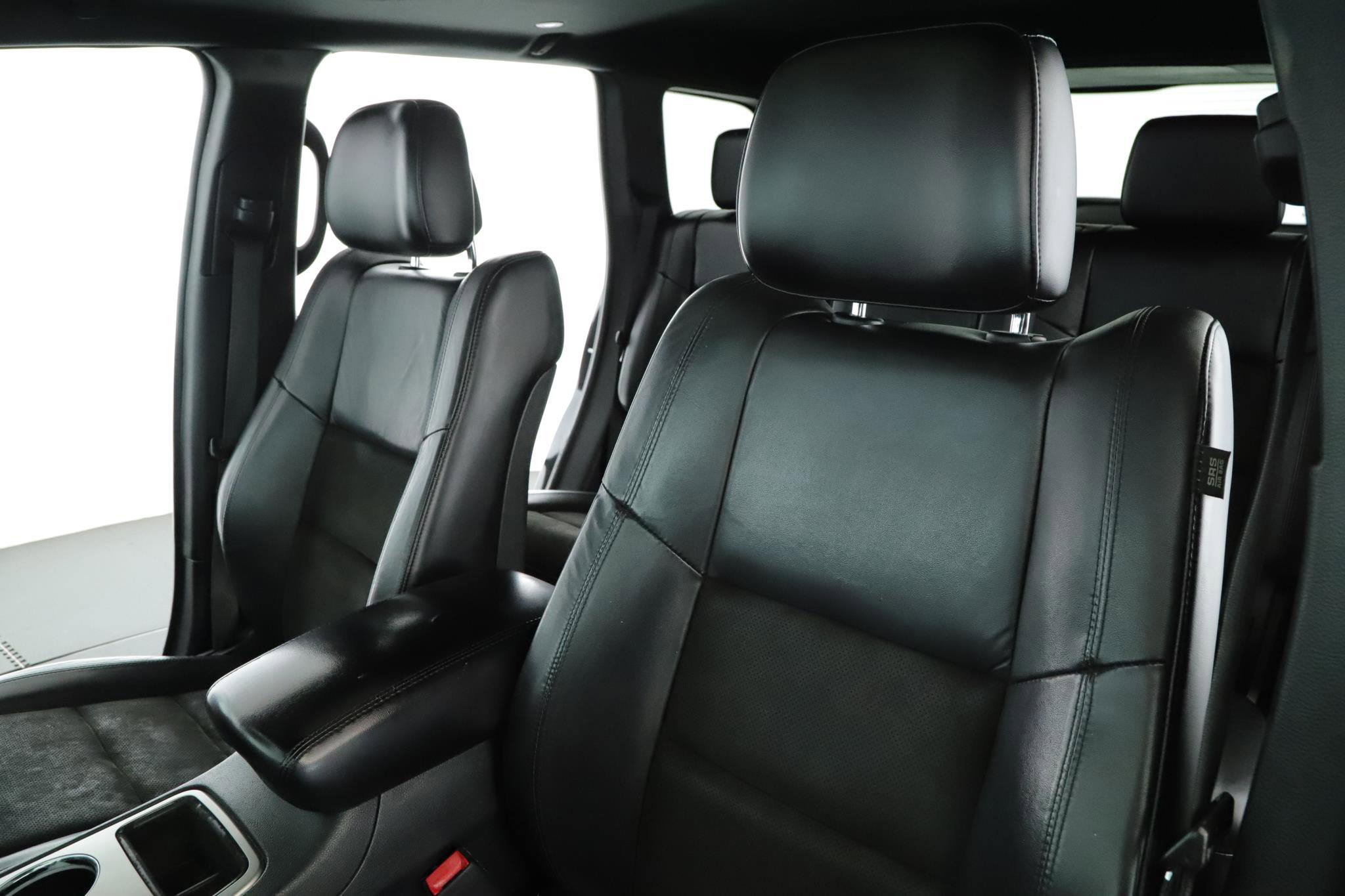 Used 2019 Jeep Grand Cherokee Altitude AWD/4WD image 4