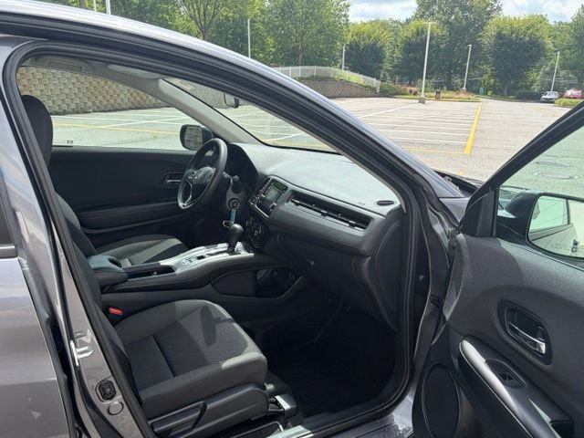 Used 2022 Honda HR-V LX image 25