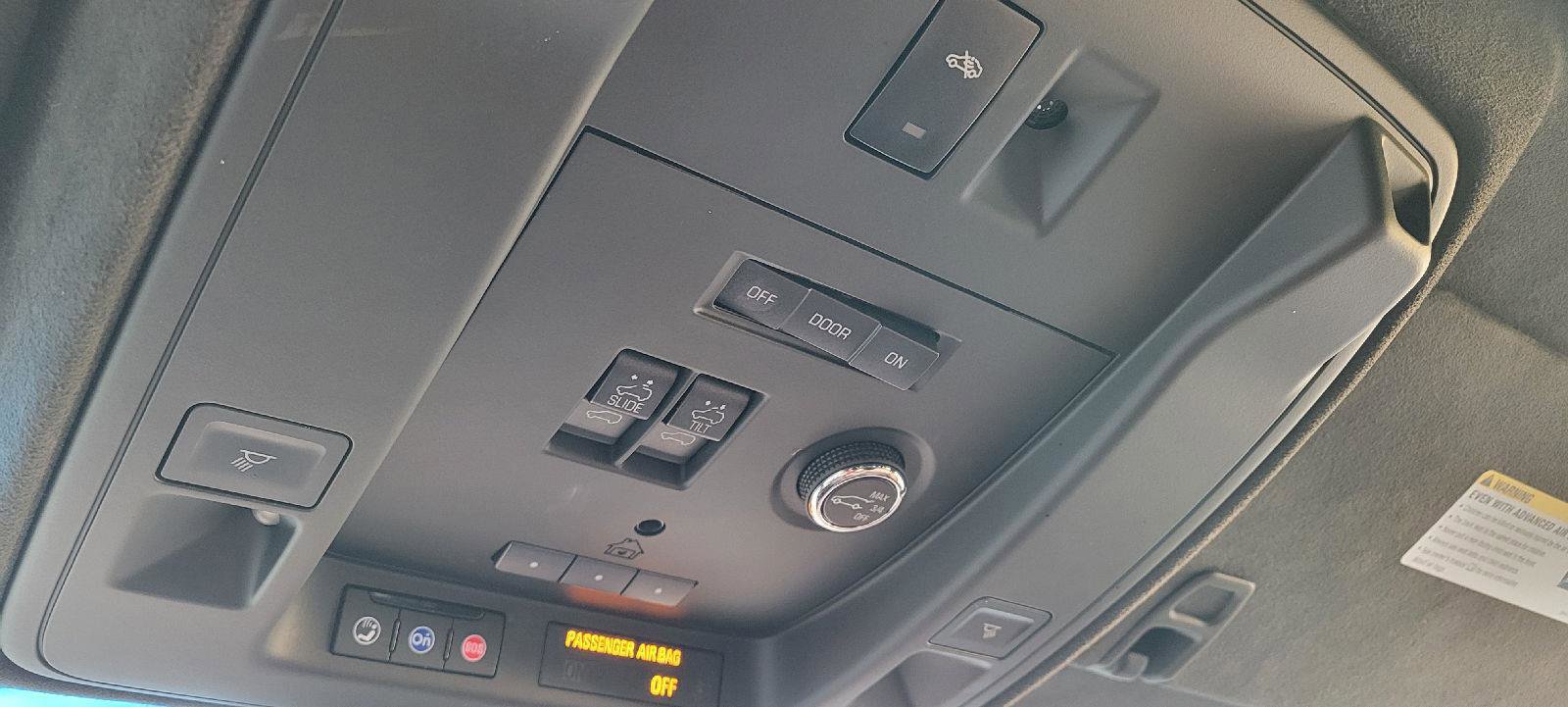 Used 2017 Cadillac Escalade ESV Platinum image 25