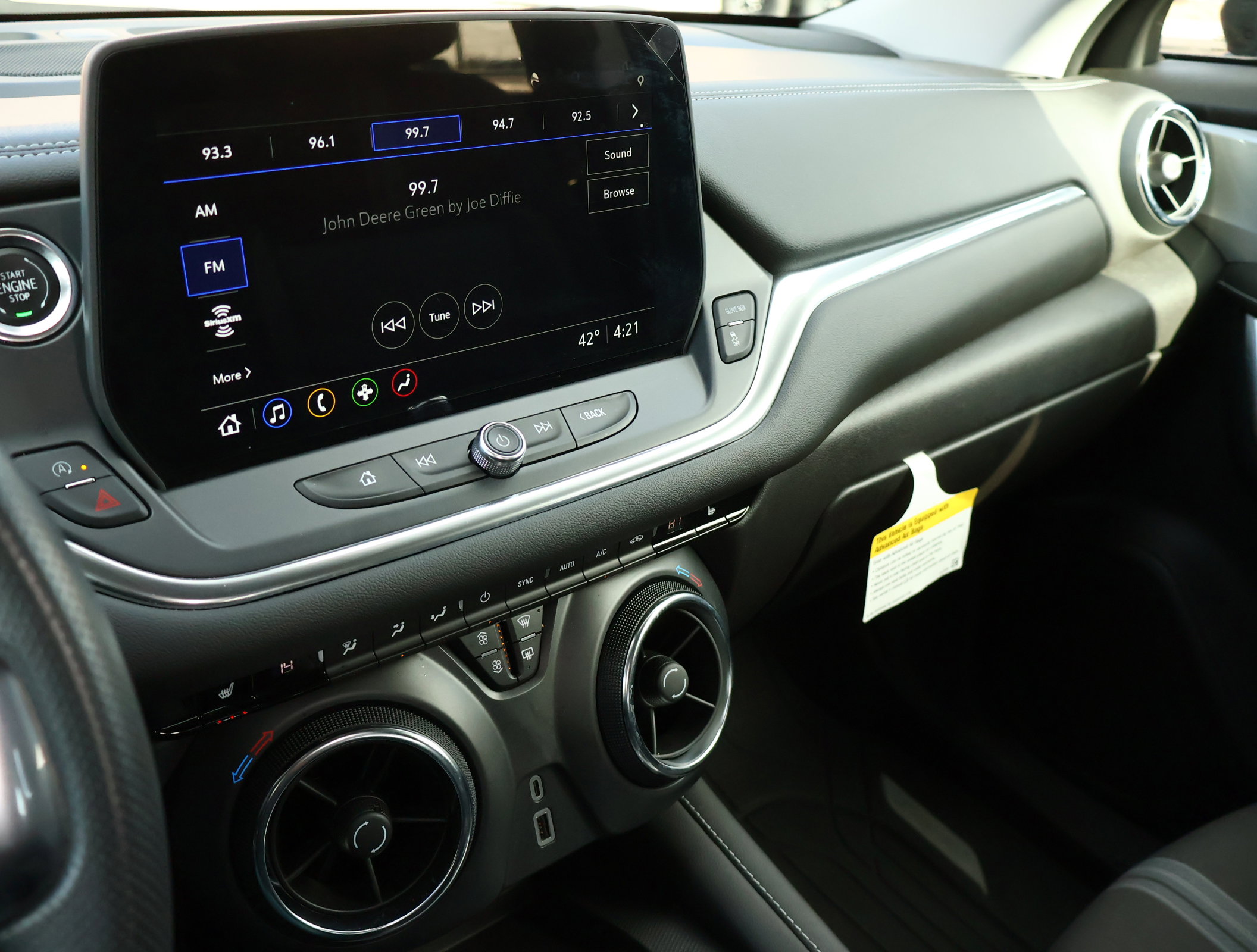 Certified 2024 Chevrolet Blazer LT w/ Convenience Package image 17