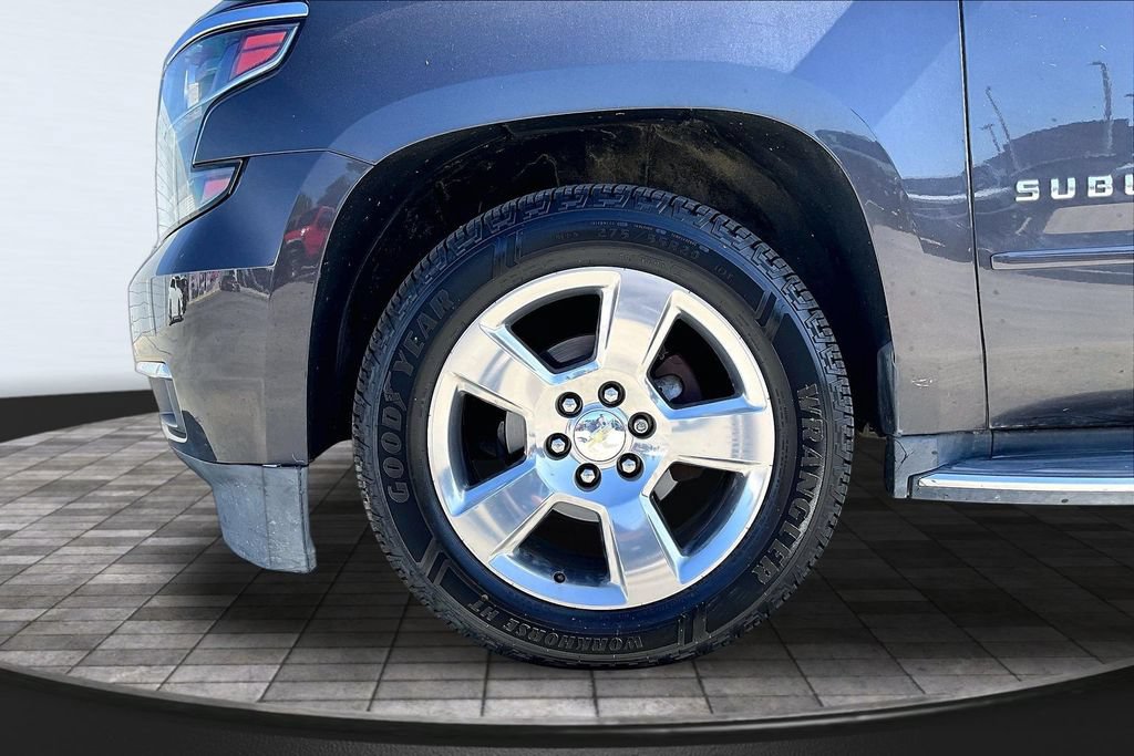 Used 2017 Chevrolet Suburban Premier AWD/4WD image 33