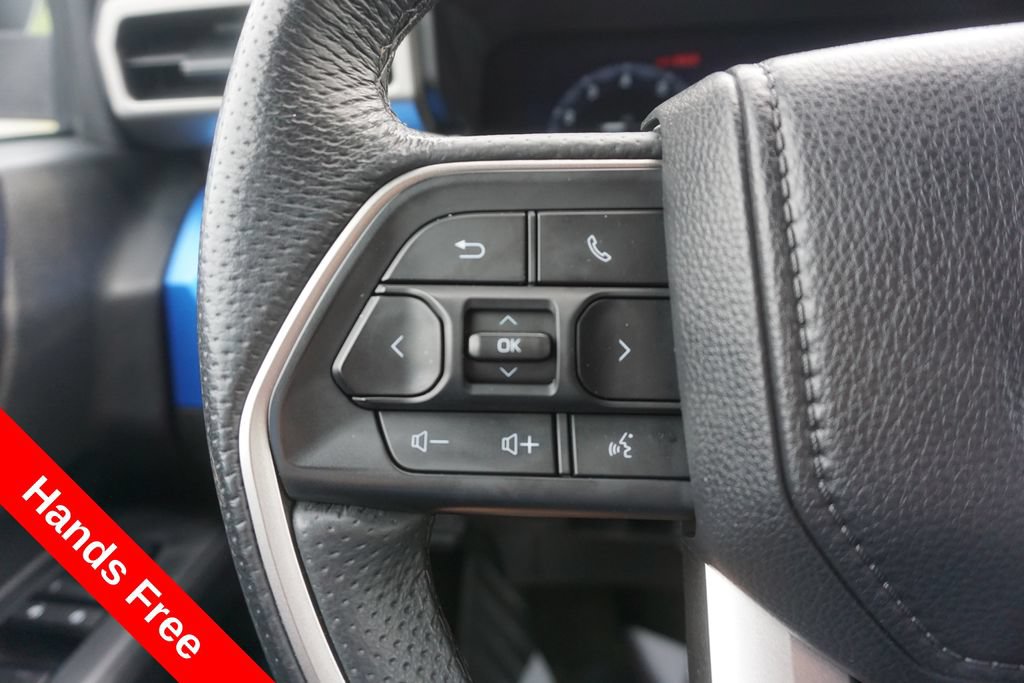 Certified 2025 Toyota Tacoma TRD Off-Road AWD/4WD image 4