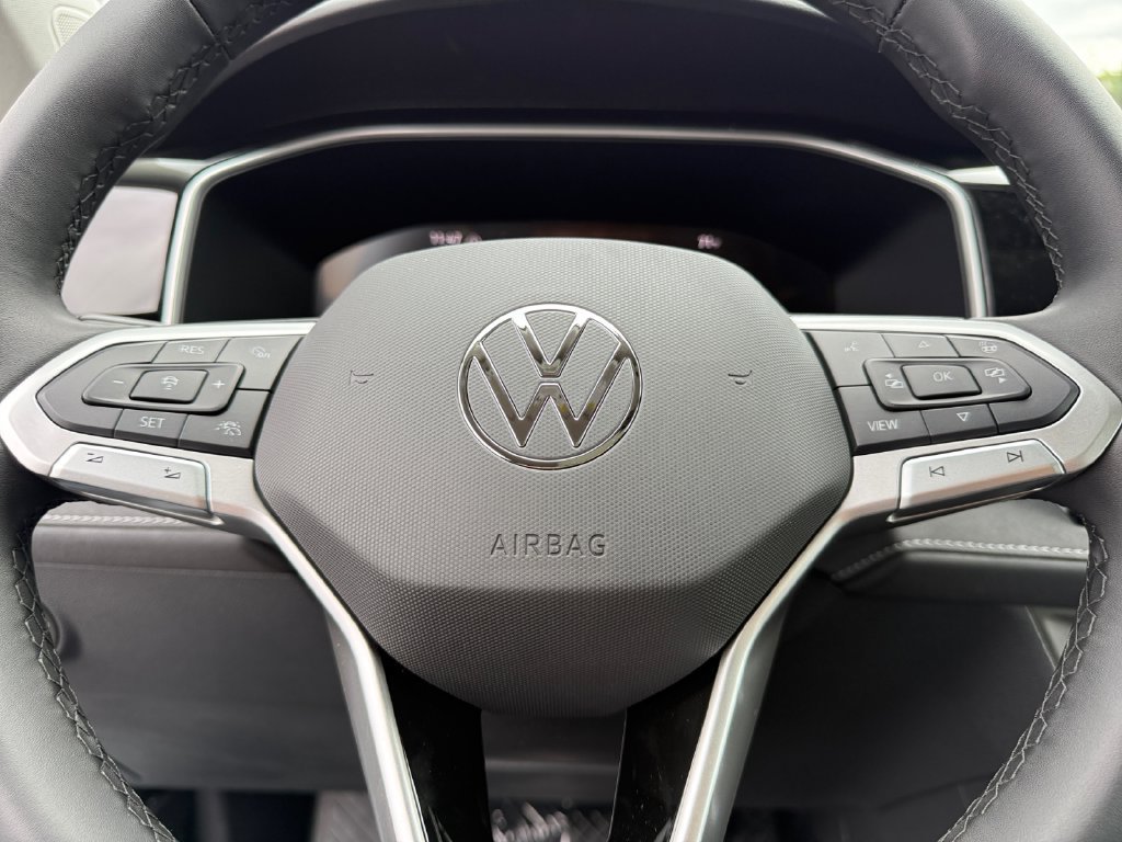 New 2027 Volkswagen Taos SE AWD/4WD image 20