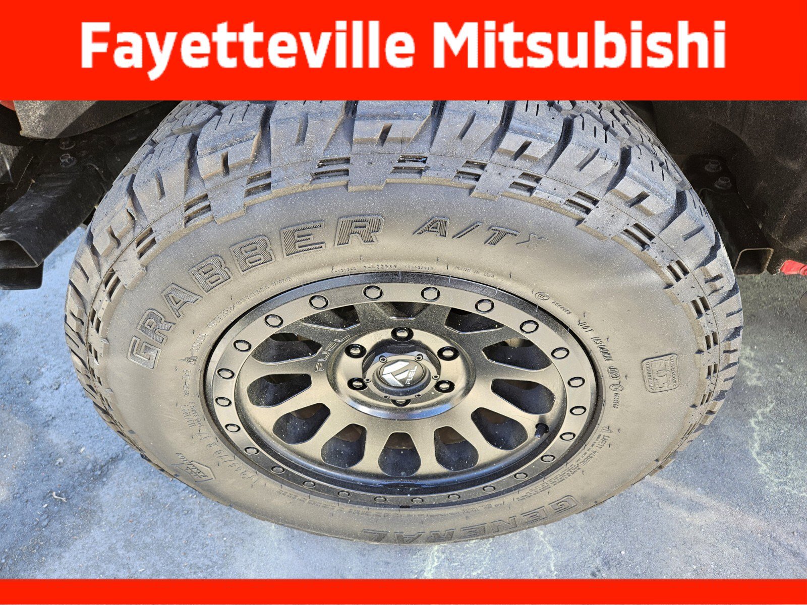 Used 2023 Ford Bronco Black Diamond image 10