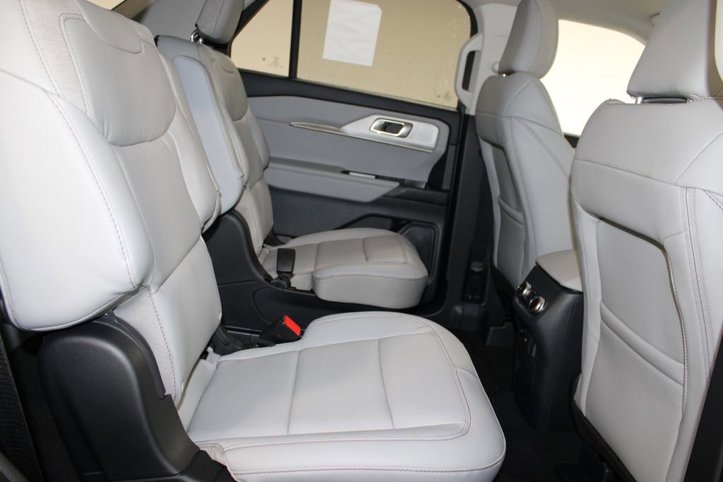 New 2026 Ford Explorer Active AWD/4WD image 33