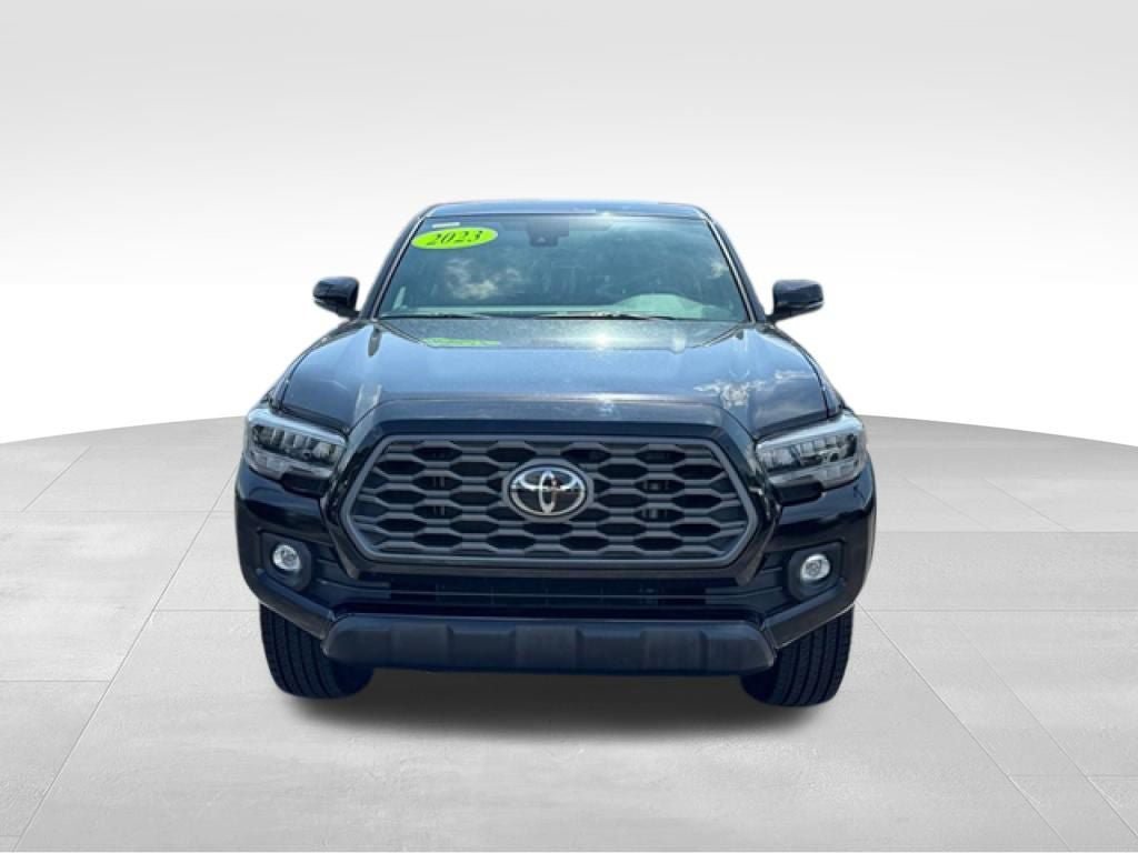 Used 2023 Toyota Tacoma TRD Off-Road AWD/4WD image 11