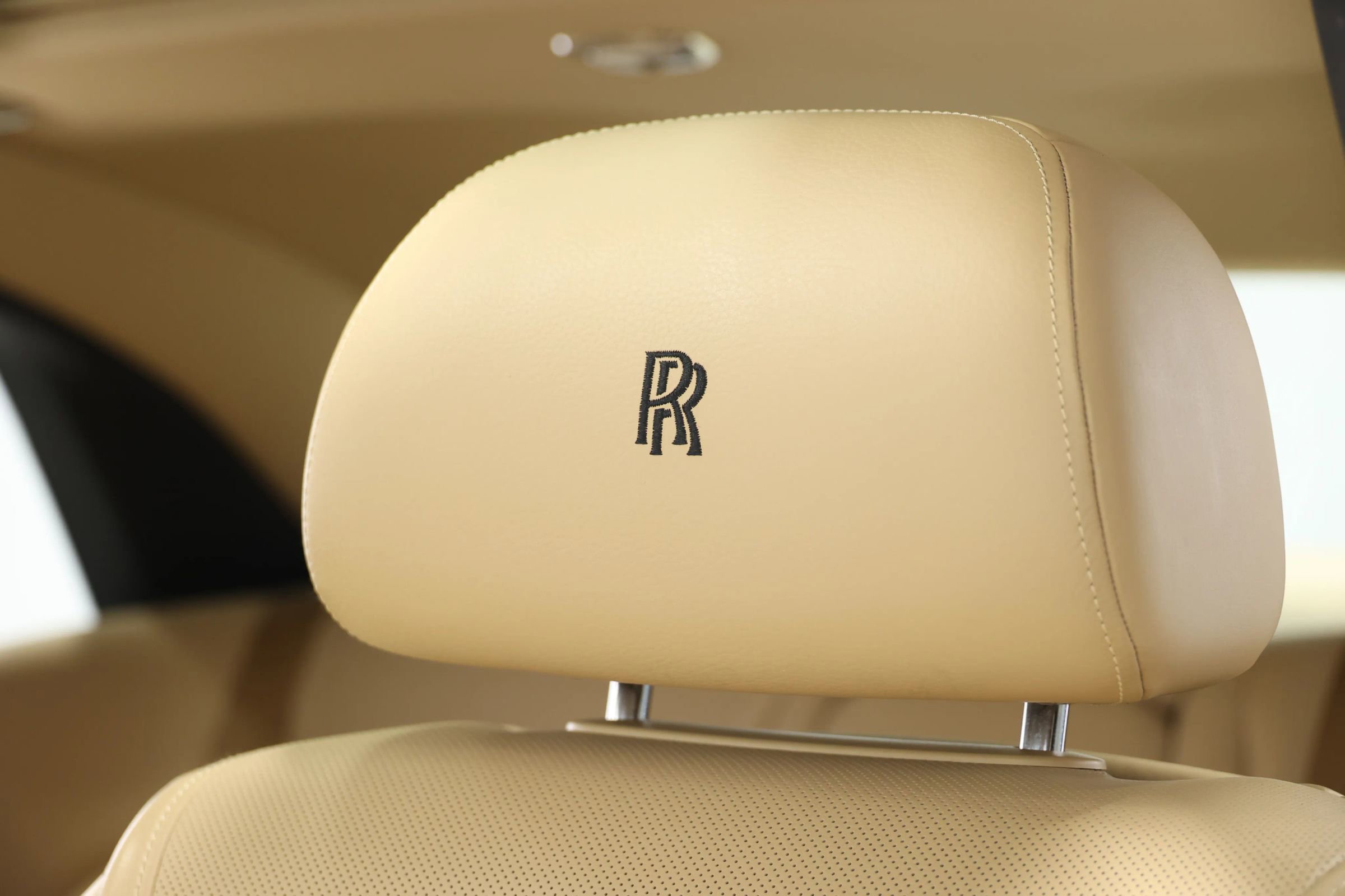 Used 2015 Rolls-Royce Ghost image 21