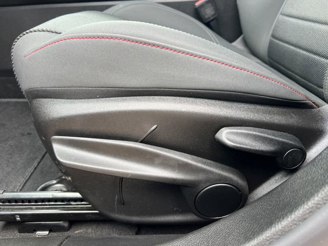 Used 2024 Dodge Hornet GT w/ GT Blacktop Package image 9