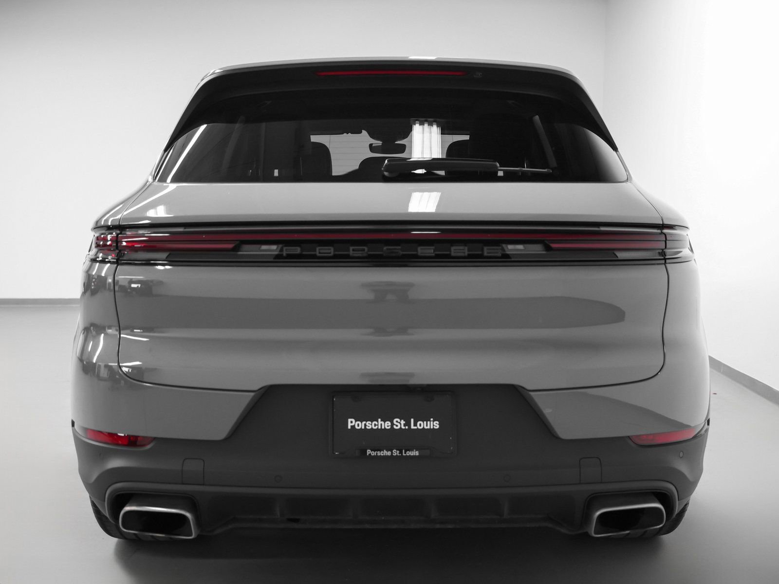 Certified 2025 Porsche Cayenne image 11