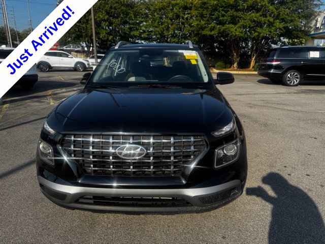Used 2025 Hyundai Venue SEL FWD image 9
