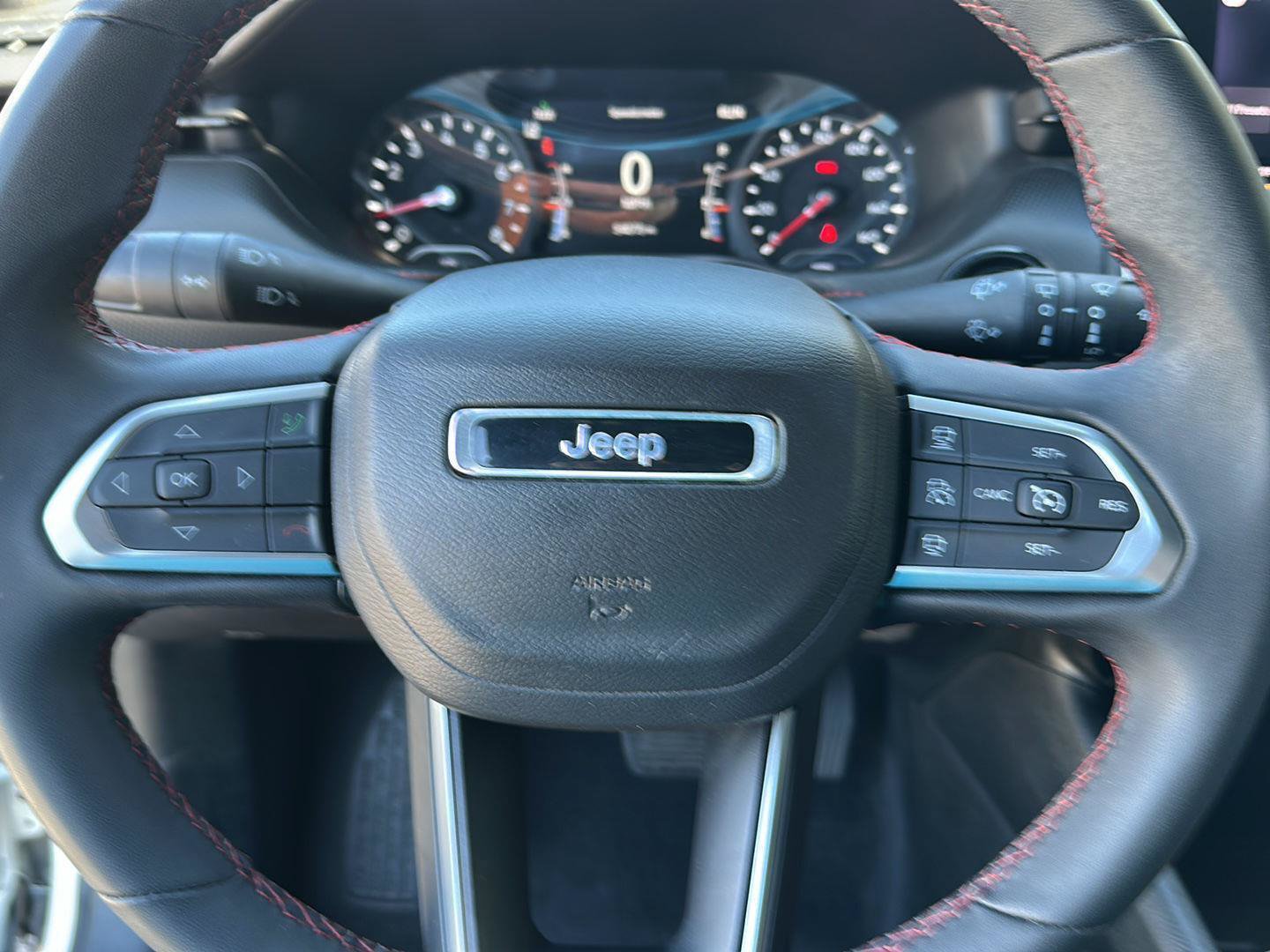 Used 2024 Jeep Compass Trailhawk AWD/4WD image 27