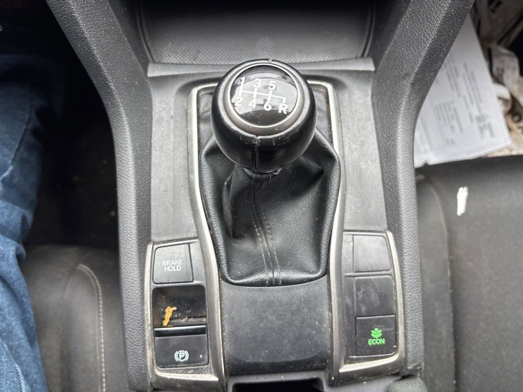 Used 2018 Honda Civic Sport image 5