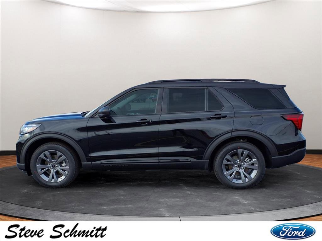 New 2026 Ford Explorer Active w/ Active Comfort Package image 2