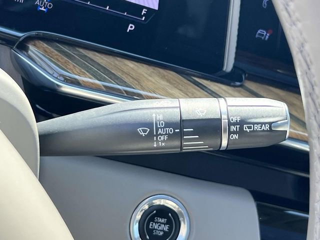 Used 2023 Cadillac Escalade Sport Platinum w/ LPO, ONYX Package image 28