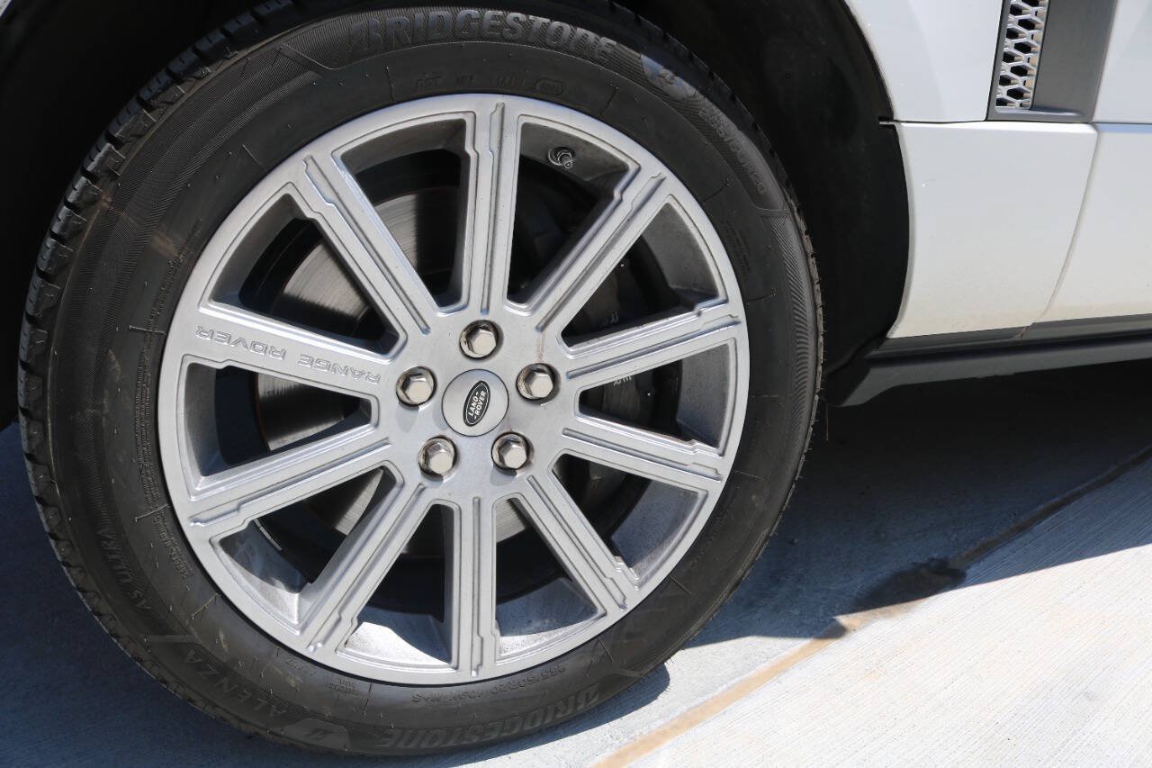 Used 2011 Land Rover Range Rover Supercharged AWD/4WD image 36