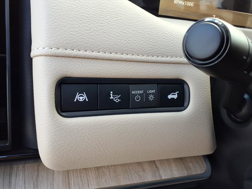 New 2026 Nissan Armada Platinum w/ Convenience Package image 18
