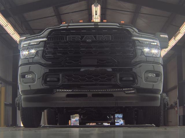 Used 2025 RAM 3500 Limited image 3