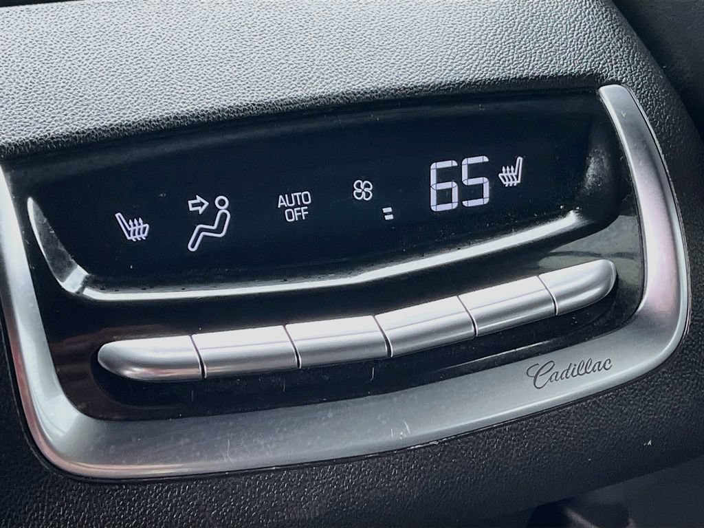 Used 2024 Cadillac XT6 Premium Luxury AWD/4WD image 27