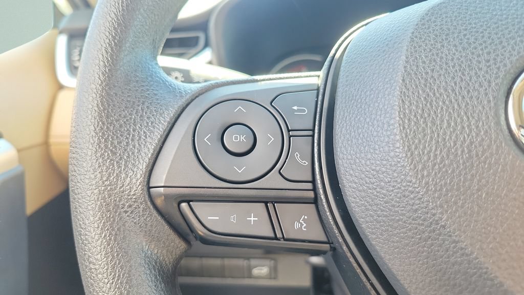 Certified 2025 Toyota RAV4 XLE w/ Convenience Package FWD image 25