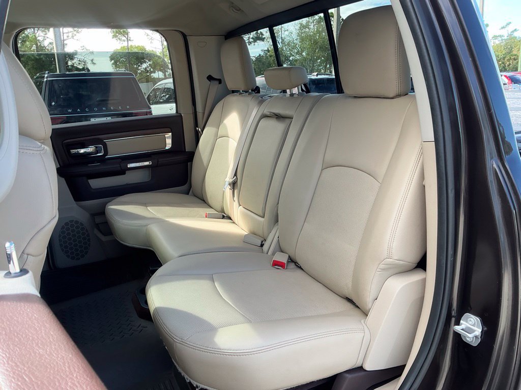 Used 2017 RAM 1500 Laramie AWD/4WD image 28