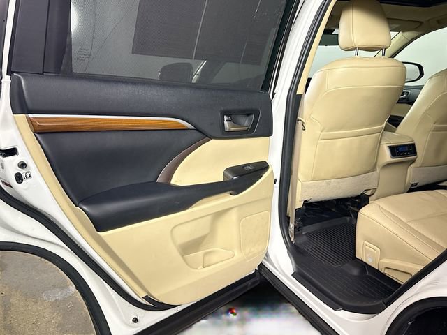 Used 2019 Toyota Highlander Limited image 43