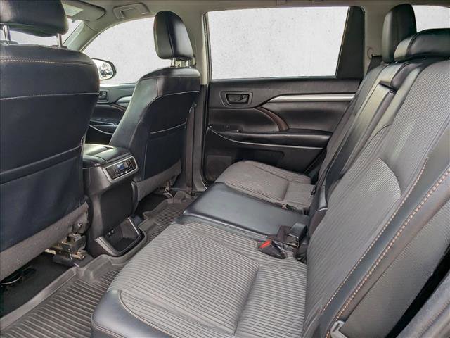 Used 2019 Toyota Highlander Plus image 19