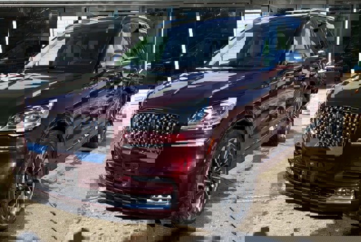 Used 2021 Lincoln Aviator Black Label w/ Dynamic Handling Package image 4