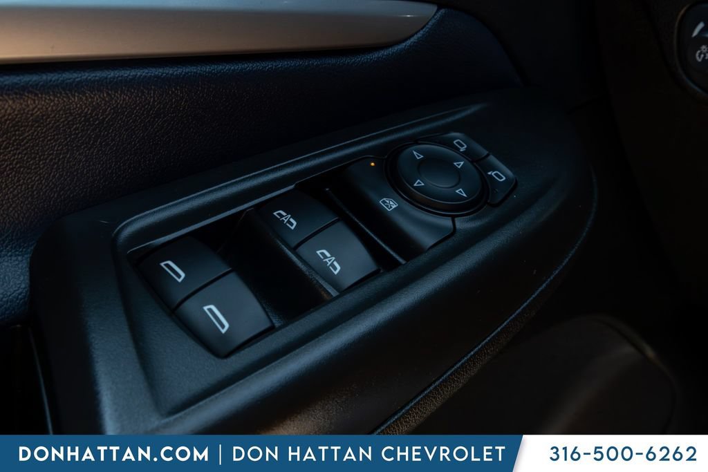 Used 2023 Chevrolet Bolt EUV Premier FWD image 10