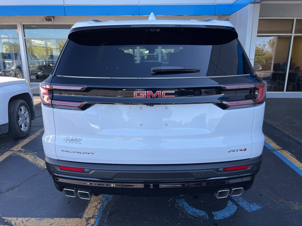 New 2026 GMC Acadia AT4 image 4
