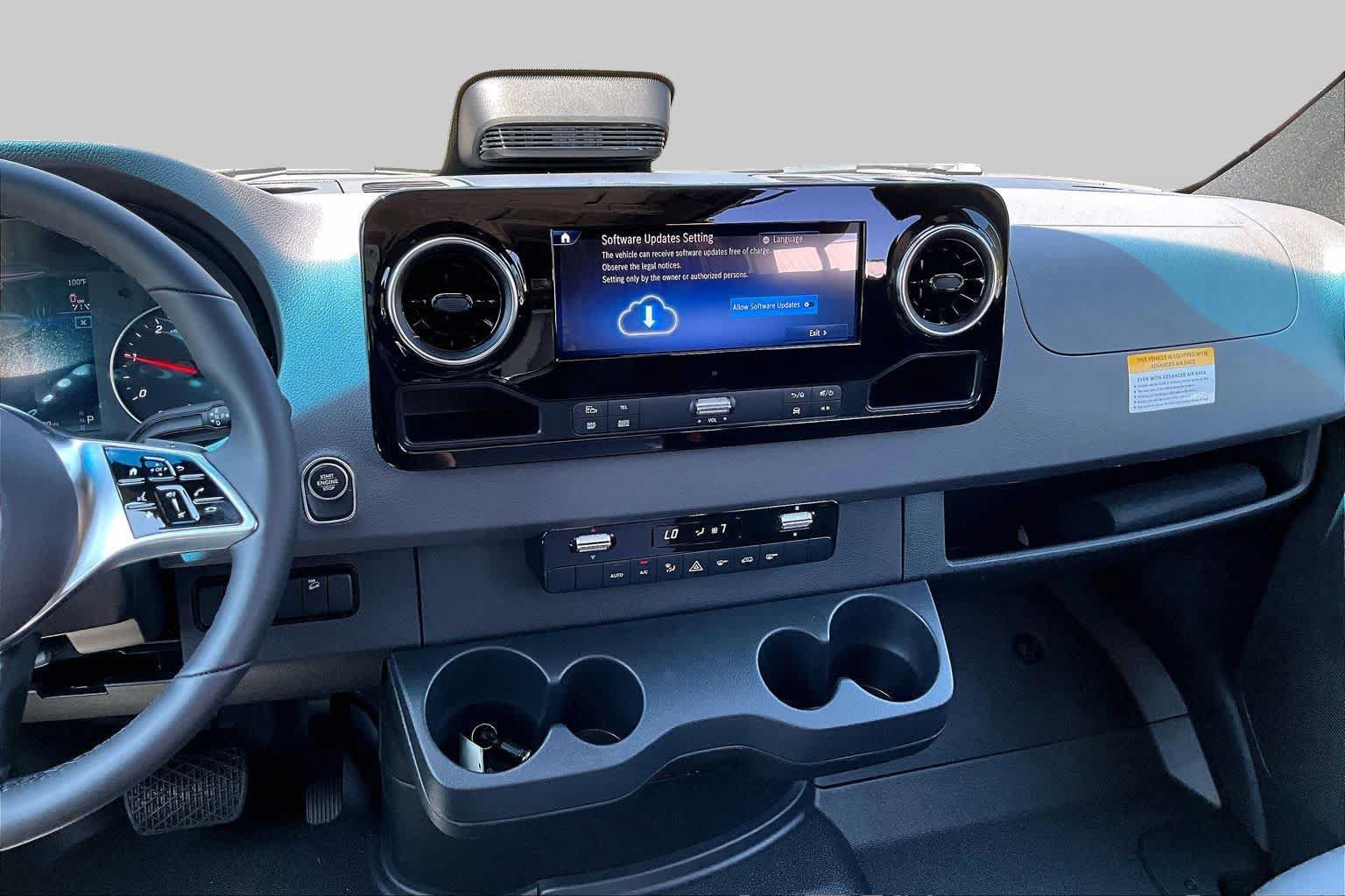 New 2025 Mercedes-Benz Sprinter 2500 image 6
