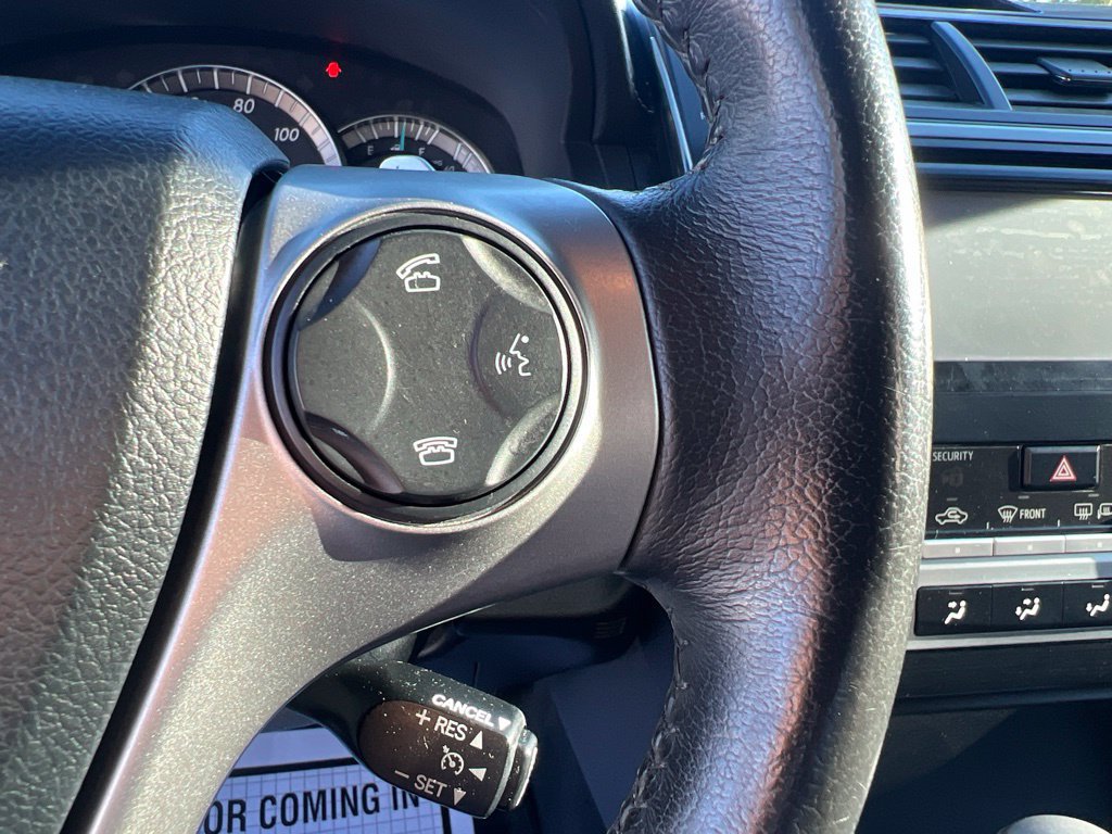 Used 2012 Toyota Camry SE FWD image 29